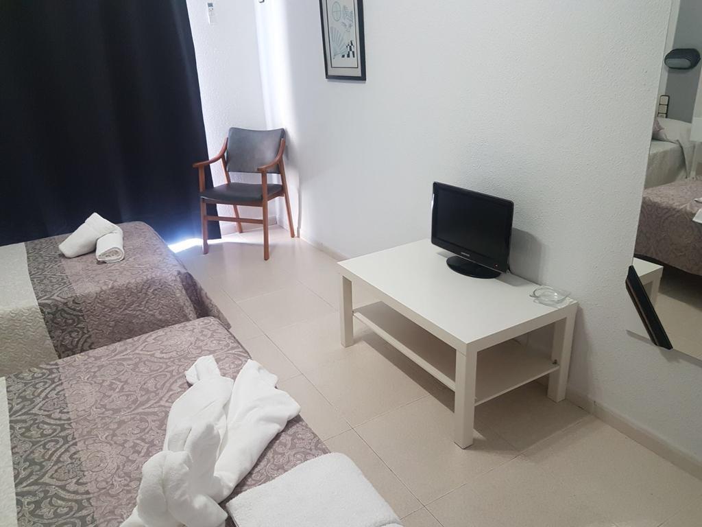 בוריאנה Hotel Aloha מראה חיצוני תמונה