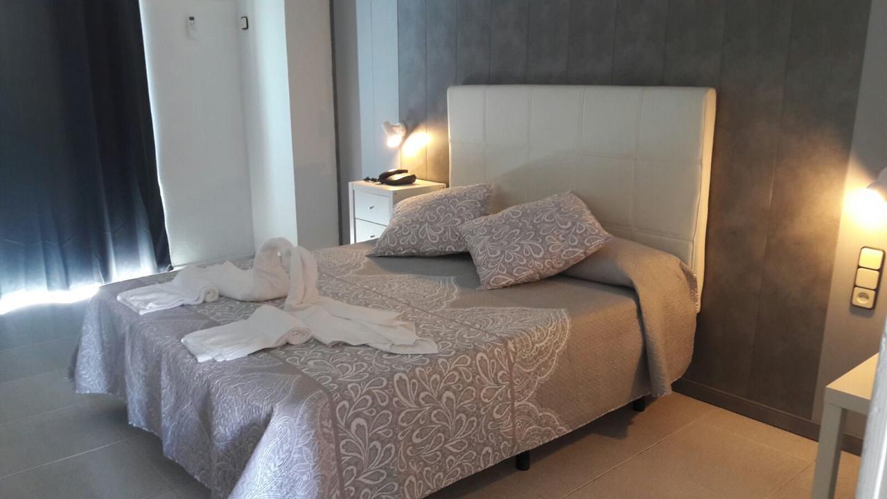 בוריאנה Hotel Aloha מראה חיצוני תמונה